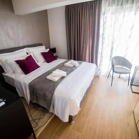 Apartament 76 - Modern With On-site Private Parking Split