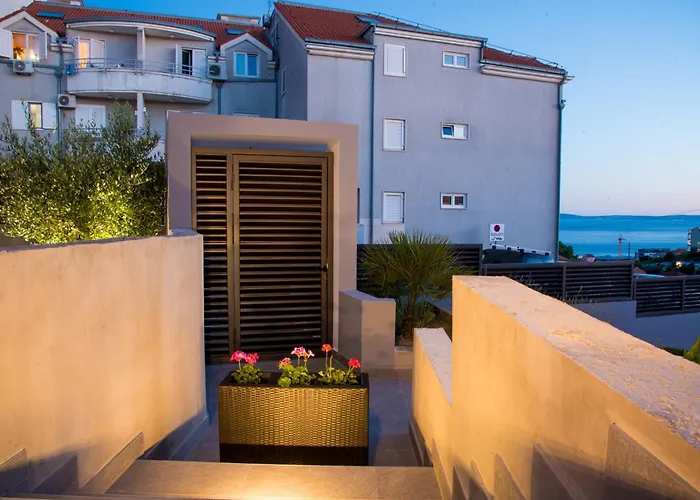 76 - Modern With On-site Private Parking Apartamento *