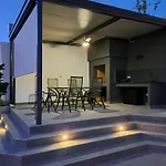 76 - Modern With On-site Private Parking * Сплит