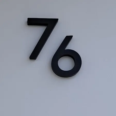 Lägenhet 76 - Modern With On-site Private Parking